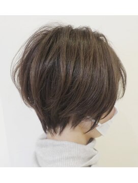 リベルタ(Re:berta) 前下がりレイヤー大人ショートボブ20代30代40代【リベルタ谷本】