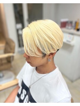 カリーナ(CARINA) ハイトーンカラー/抜きっぱなしカラー