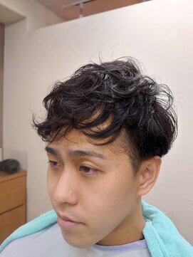 ヴェルデ シンバシ(VERDE SHINBASHI) ゆるふわパーマ マッシュ ツーブロ イメチェン ショート メンズ