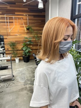 リタ(LITA) シャーベットオレンジ×外はね