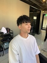 アイズ 海老名(AIZU)&nbsp;スペインカール風　刈り上げマッシュ　ツイストスパイラルパーマ