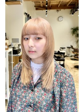 リフル 八王子(RIFULL) ハイライト　レイヤー ショートヘア　ボブ　くびれレイヤー