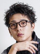 オーシャントーキョー シブヤジンナン(OCEAN TOKYO shibuya JINNAN) メンズカット無造作黒髪スパイキーショート刈り上げビジネス流行
