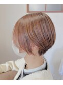 ショートボブ