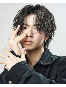 アストラ(ASTRA) MEN’S HAIR/波巻きツイストスパイラル/リバースセンターパート