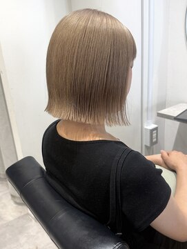 ラミエバイメルト 下北沢(lamie by melt) 花田外ハネボブブリーチミルクティーベージュ下北沢韓国レイヤー