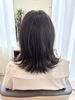 ウイバイファースト(u'i by first) 大人のツヤ感ミディアムスタイル