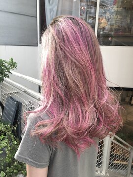 アロウズ(Arrows) ベージュandピンクハイライト