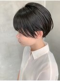 マッシュショート、ブルーブラック、耳かけ、ショートボブ