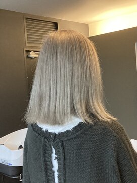 コワファーストナガサキシャンプーボーイ(COIFF1RST NAGASAKI SHAMPOO BOY) ホワイトベージュ☆