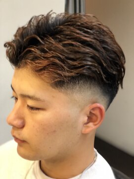 ロイヤルマン 梅田(ROYAL MAN) スキンフェード大阪梅田