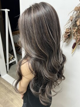 ヘアーデザインサロン スワッグ(Hair design salon SWAG) contrast　highlight