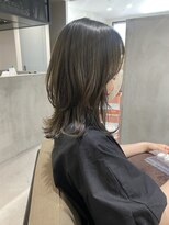 キュエム(Cuem)&nbsp;【Cuem 小原】ナチュラル　外ハネレイヤー　簡単スタイリング