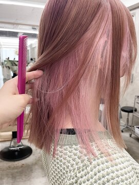 スー 渋谷(suu) ハイトーンインナーカラーピンクベージュフェイスフレーミング