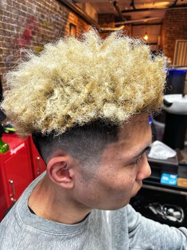 リベリオンヘアー(Rebellion hair) スパイキーショートアフロ