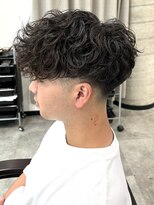 イーラ(era)&nbsp;スパイラルパーマ/ツイスト/マッシュ/フェード/眉毛/刈り上げ