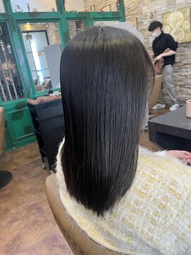 ヘアーラウンジ アンフィ 井土ヶ谷(Hair Lounge Anphi) 縮毛矯正　サラサラストレート