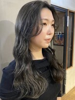 カールム(carlm) ミントアッシュ/ダークカラー/レイヤーカット/くびれヘア