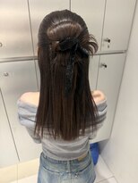 アールプラス 新宿(ar+)&nbsp;【新宿駅/新宿三丁目/ヘアセット/カチモリヘア/お呼ばれヘア】