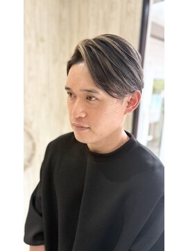 ヘアスペース エアリス(Hair space Earth) センターパートメンズヘア×メッシュ