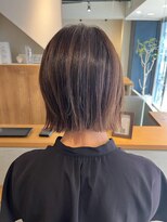 アカラ(acala)&nbsp;切りっぱなしボブ【イルミナカラー/縮毛矯正/髪質改善】