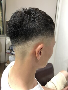 アンシャンテ(enchante) スキンフェード+クロップパーマ(くせ毛風)