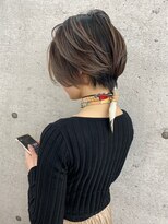 イキ 表参道(iki omotesando)&nbsp;モード/無造作ウェーブ/大人ガーリー[表参道駅]