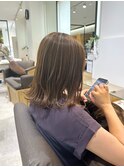 外ハネミディ×極細ハイライト