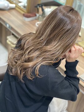アッシュ 菊名店(Ash) ☆サンドベージュ(白髪ぼかしハイライト)☆