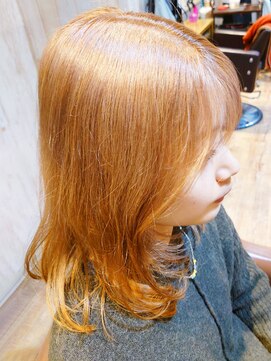 カミビトグロウ(kamibito glow) 20代30代40代大人可愛いイエローベージュ透明感カラーミディアム