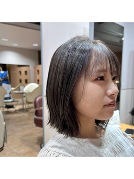 アルファサリダ(ALPHA SALIDA) スモーキーグレージュ