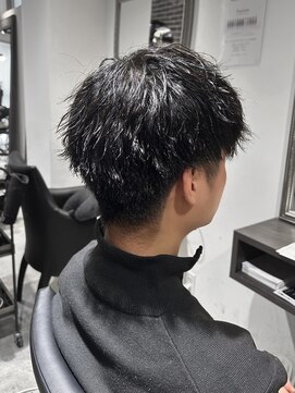 エニー 栄(Any) 波巻きパーマスタイル