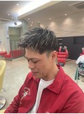 短髪ホワイトメッシュ