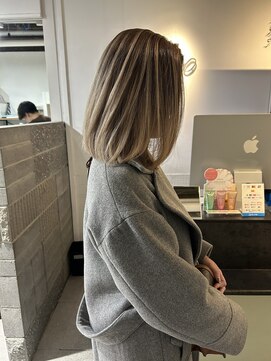 タオ 河原町(Tao) "ボブとシャドールーツ"