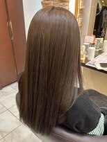 アルターリアン(aL ter LieN)&nbsp;ミニウルフ/ホワイトグレージュ/レイヤーカット/千葉 林