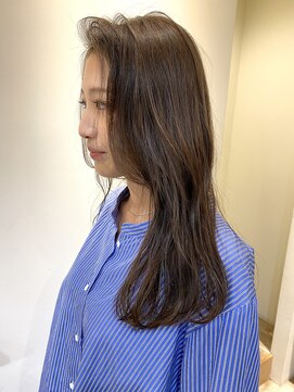 カサネ(casane) 抜け感＋まとまるレイヤー