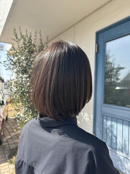 アジュール(azure)の写真/骨格・髪質・ライフスタイルに寄り添う提案が魅力◆天然由来成分配合のカラーで白髪染めもやさしく美しく。