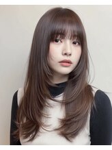 ストレートの魅力を最大化＊人気の韓国風レイヤーカットをプラス[立川/立川駅/髪質改善/縮毛矯正]