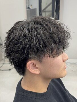 アイトーキョー 渋谷(AI TOKYO) ツイストシャドウパーマ×ラウンドマッシュ