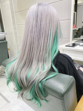 デイズ(days) アッシュシルバー/インナーカラーグリーンデザインカラー