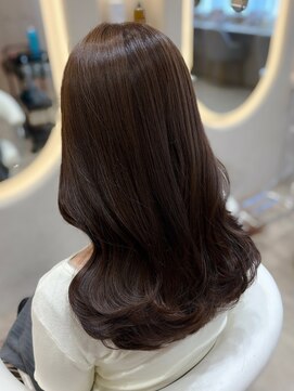 ロンド リリー 銀座(Lond Lily) ◆ ブリーチなし/髪質改善/大人ガーリー/アッシュ/前髪/銀座