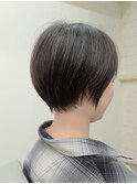 ショートボブ