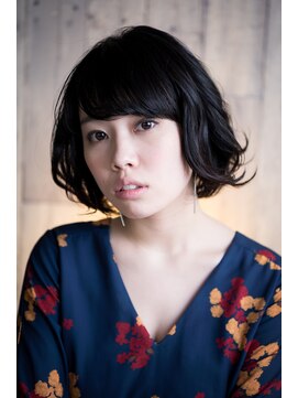 コマ(coma) 【中野coma】黒の色気、ルーズパーマボブスタイル