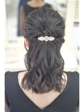 リサ 恵比寿(risa.) ルーズハーフアップ