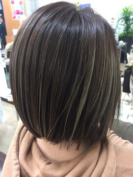 クール ヘアリズム 上田店(COOL Hair rhythm) 極細ハイライトカラー ショートヘア