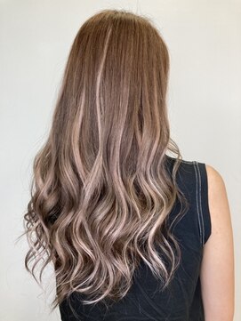 ビューティ スタジオ モッズ 渋谷(beauty studio M.O.D shibuya) M.O.D【モッズ】ミルクティーバレイヤージュ風スタイル