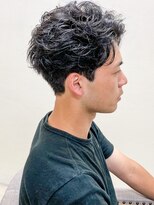 アンルポン(un.le.pont)&nbsp;[m]センターパートソフトツーブロックコンマヘアくせ毛風パーマ