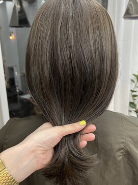 シベルバレー 横浜(sibell) ＊ミディアム/透明感カラー/切りっぱなし/ロブ