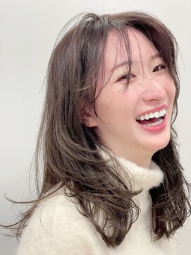 ピークアブー 表参道(PEEK-A-BOO) ☆大人かわいい20代30代40代くびれミディアムボブフェザーバング