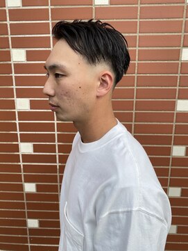 コワファースト 大分(COIFF1RST) 剃り込みフェード